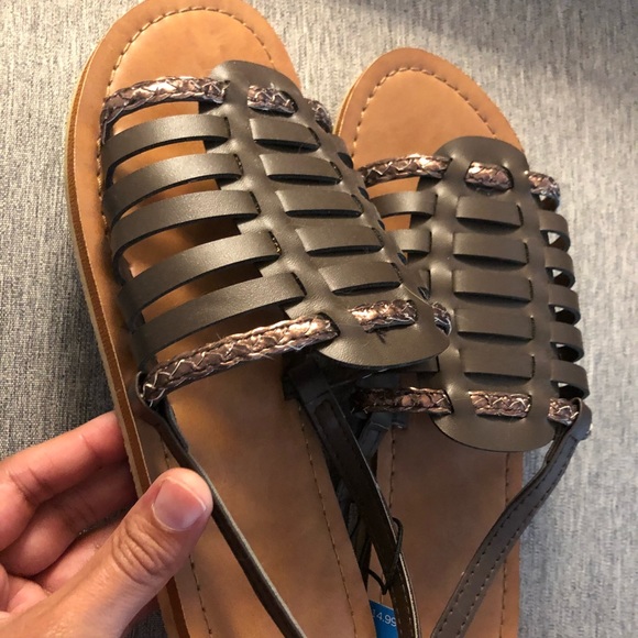 Sandals - Picture 5 of 5